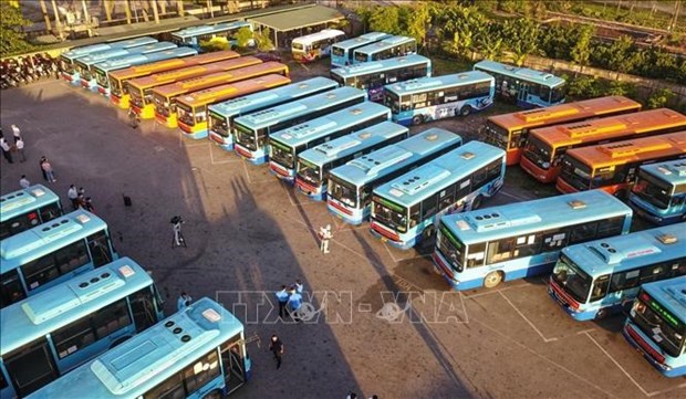 Les localites autorisees a augmenter le transport interprovincial de passagers hinh anh 1