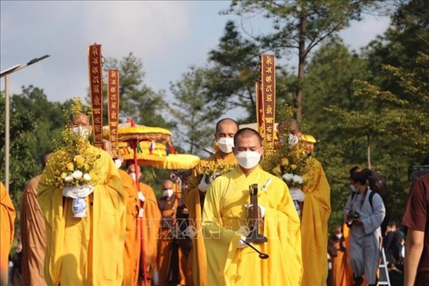 Ceremonie de cremation du bonze superieur Thich Nhat Hanh a Hue hinh anh 2