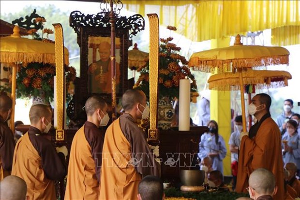 Ceremonie de cremation du bonze superieur Thich Nhat Hanh a Hue hinh anh 3
