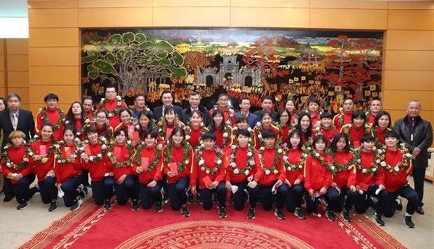 Les footballeuses vietnamiennes honorees apres un parcours historique hinh anh 1