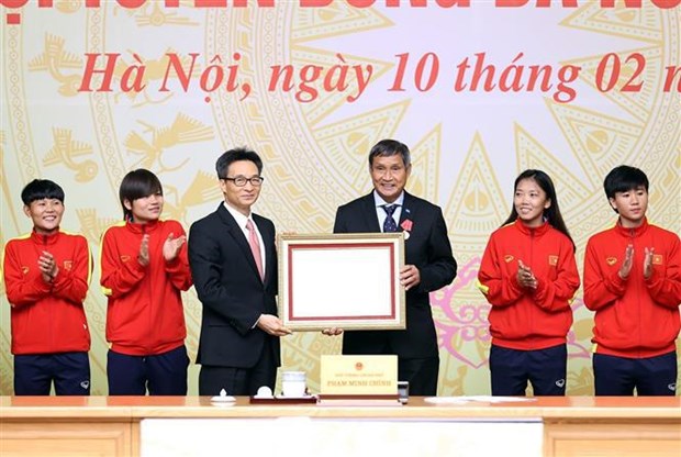 Les footballeuses vietnamiennes honorees apres un parcours historique hinh anh 3