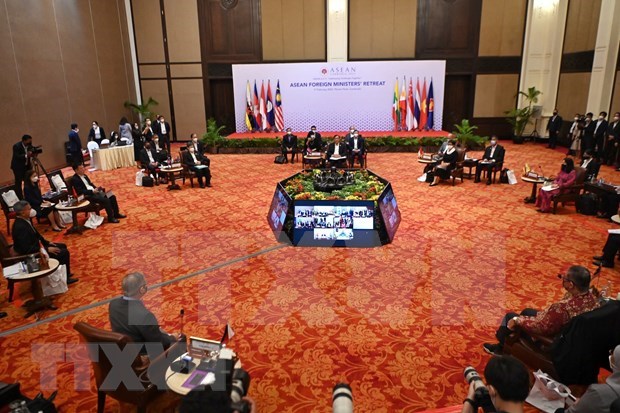 Le Vietnam appelle a consolider une Communaute de l’ASEAN resiliente hinh anh 1