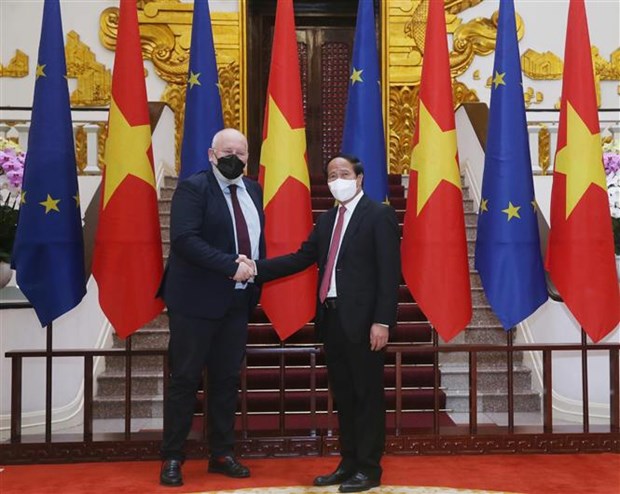 Le Vietnam propose a l’UE de favoriser ses exportations vers les marches de l’UE hinh anh 2