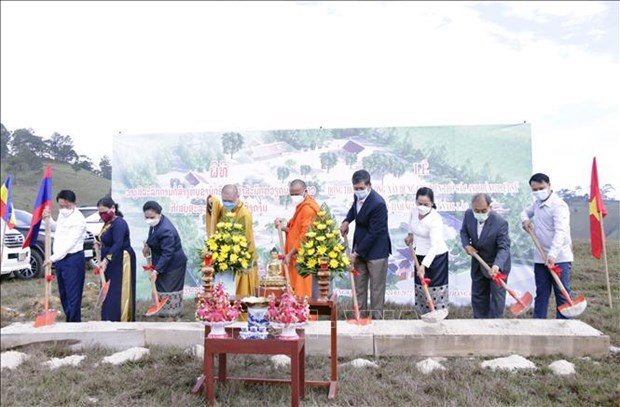 Mise en chantier du temple dedie aux martyrs vietnamiens et laos a Xiengkhuang hinh anh 1