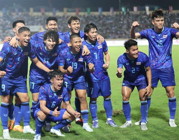 SEA Games 31: Singapour s’incline 0-5 devant la Thailande en football masculin hinh anh 2