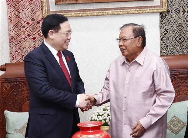 Le president de l’AN rencontre l’ex-secretaire general du PPRL et ex-president Bounnhang Vorachit hinh anh 1
