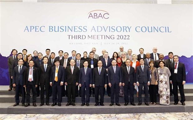 Le Vietnam salue toujours les investisseurs de l’APEC hinh anh 1
