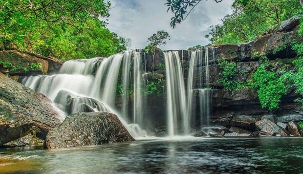 Quatre celebres cascades Dai Yem, May, Pongour et Suoi Tranh sont timbrees hinh anh 5