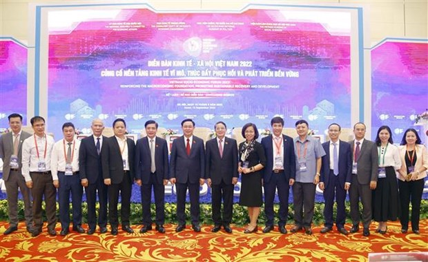 Cloture du Forum socio-economique du Vietnam 2022 hinh anh 2