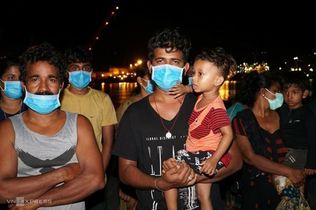 Ba Ria-Vung Tau : tous les Sri Lankais en detresse secourus en pleine mer ont ete ramenes a terre hinh anh 1