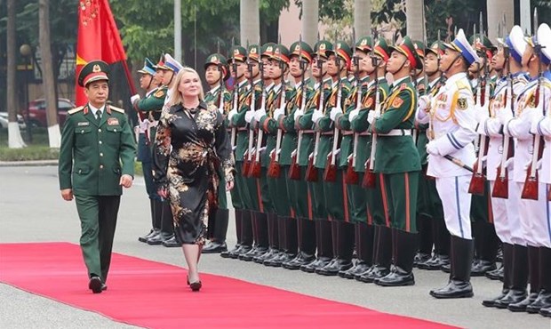 La ministre tcheque de la Defense se rend au Vietnam hinh anh 1