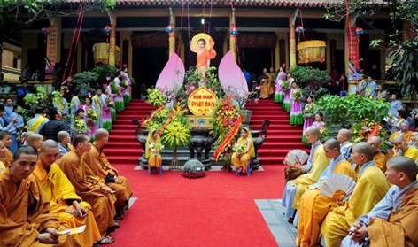 Le Parti et l'Etat du Vietnam facilitent la pratique des religions hinh anh 1