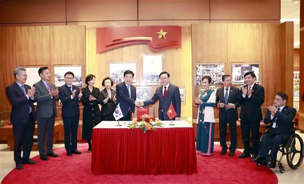 Le president de l'Assemblee nationale sud-coreenne termine sa visite officielle au Vietnam hinh anh 2
