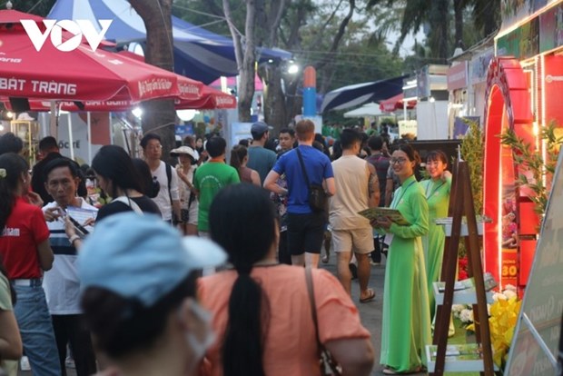 Ho Chi Minh-ville celebre un grand succes avec plus de 190.000 visiteurs hinh anh 1