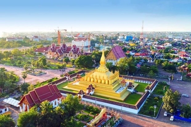 Le Vietnam investit un total de 5,3 milliards de dollars au Laos hinh anh 1