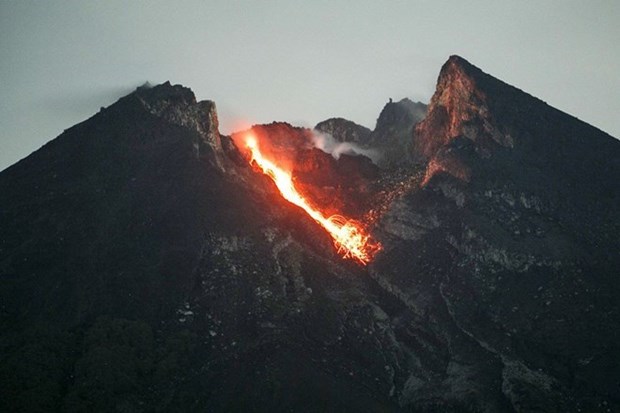 L’Indonesie met en garde contre l’eruption du mont Merapi hinh anh 1