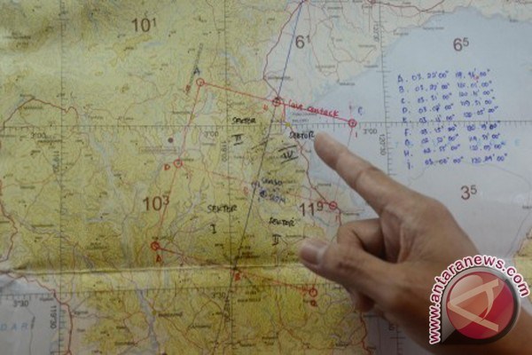 En Indonesie, les recherches de l’avion disparu d’Aviastar se poursuivent hinh anh 2