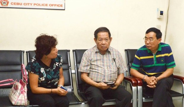 Diplomates tues aux Philippines: deux suspects renvoyes en Chine hinh anh 1