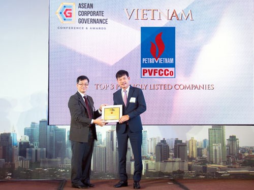 PVFCCo recoit le prix de meilleure gouvernance d’entreprise de l’ASEAN hinh anh 1
