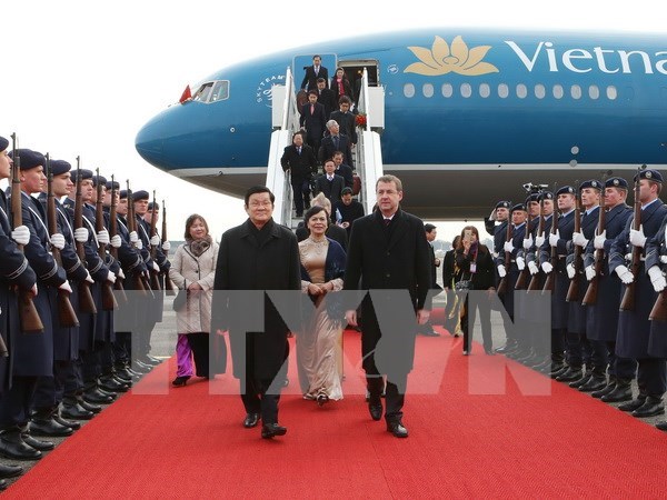 Le president Truong Tan Sang commence sa visite d’Etat en Allemagne hinh anh 1