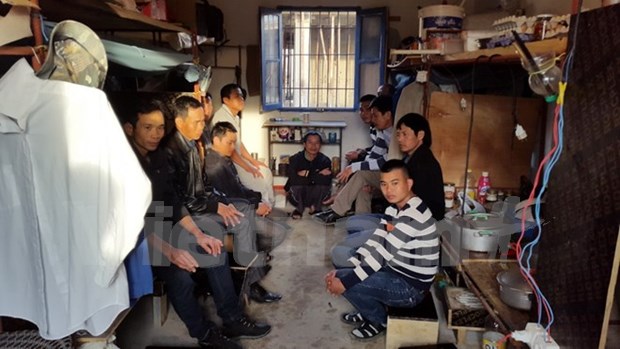 En greve, des ouvriers vietnamiens en Algerie demandent de rentrer hinh anh 1
