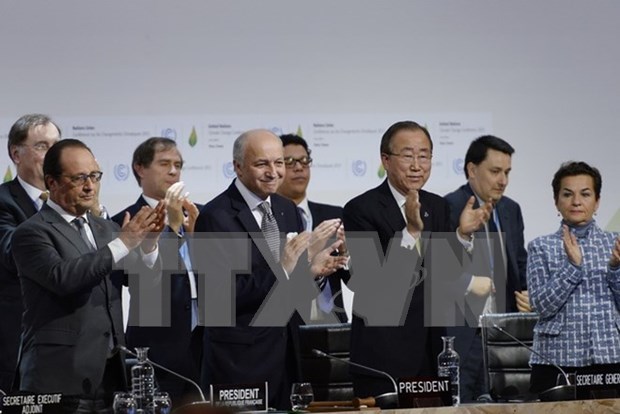 Le Vietnam salue l’adoption de l’accord de Paris sur le climat hinh anh 1