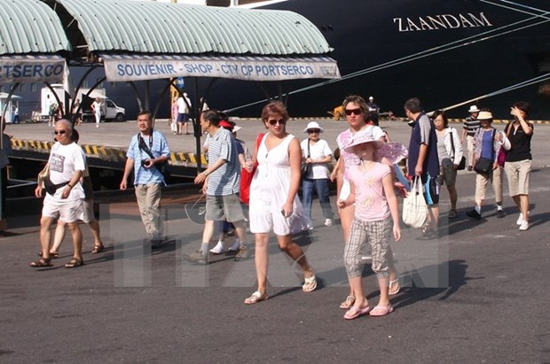 Hanoi et Da Nang se preparent a accueillir des touristes pour 2016 hinh anh 2
