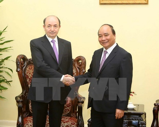 Le vice-PM Nguyen Xuan Phuc recoit le ministre azerbaidjanais de la Justice hinh anh 1