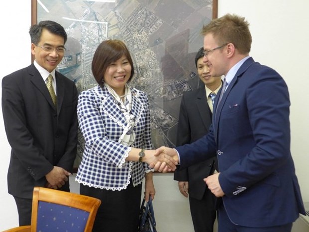 Renforcement de la cooperation economique et culturelle Vietnam-Slovaquie hinh anh 1