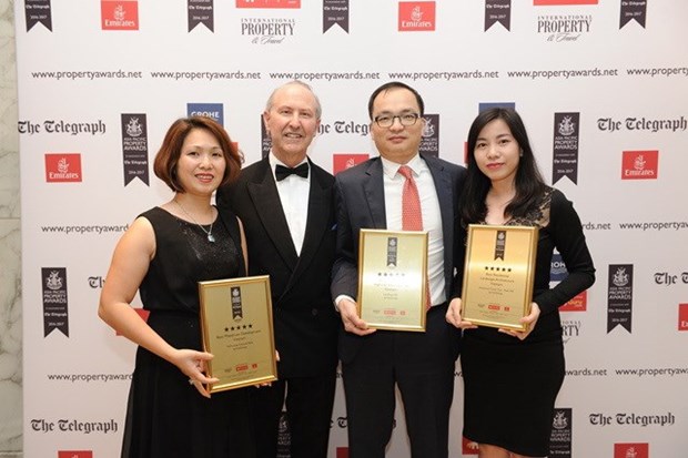 Immobilier : Vingroup recoit trois premiers prix d'Asie-Pacifique 2016 hinh anh 1