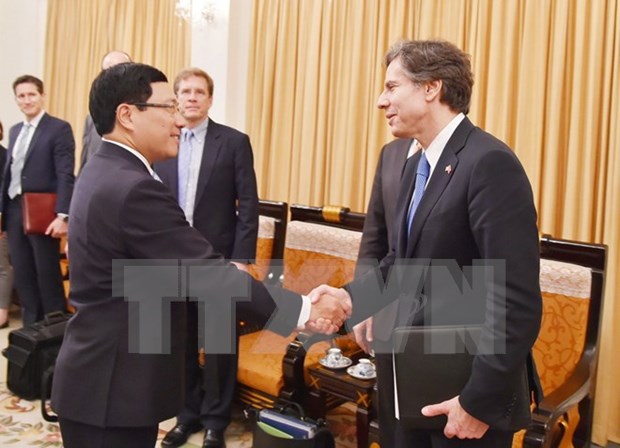 Le vice-PM Pham Binh Minh recoit le premier secretaire d'Etat adjoint americain hinh anh 1