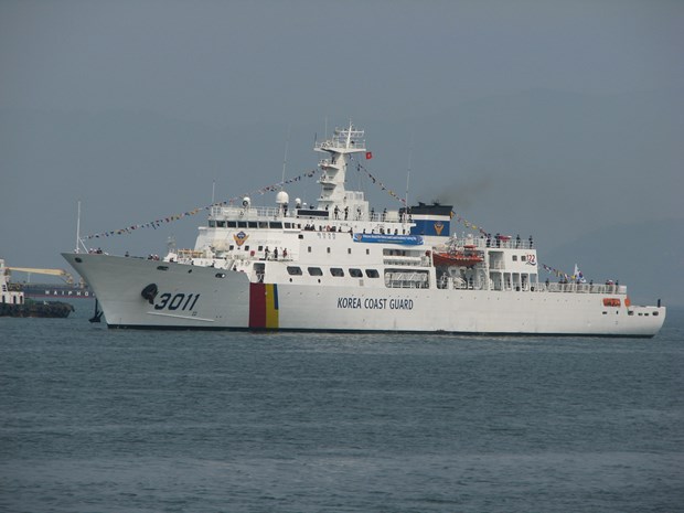 Un navire de la force des garde-cotes sud-coreens visite le Vietnam hinh anh 1