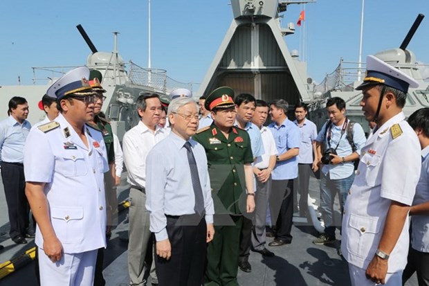 Le secretaire general en visite de travail dans la 4e zone navale hinh anh 1