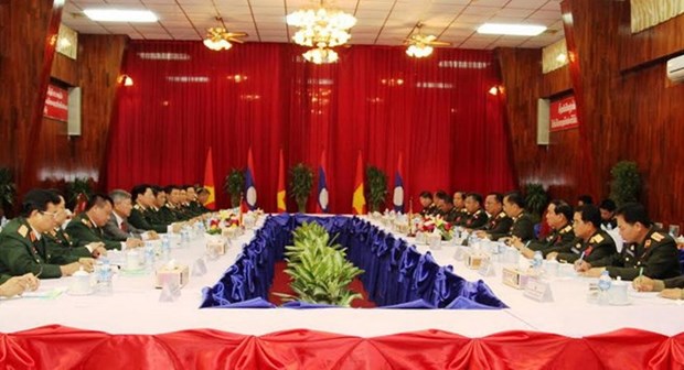 Des dirigeants laotiens apprecient la cooperation vietnamo-laotienne dans la defense hinh anh 2