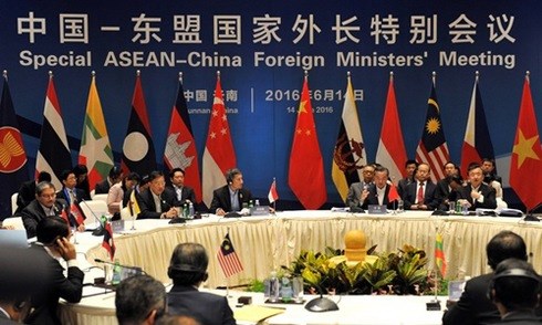 Les pays de l'ASEAN sont parvenus a un consensus sur le contenu du communique de presse conjoint hinh anh 1