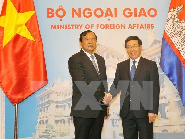 Entretien entre les ministres des Affaires etrangeres Vietnam-Cambodge hinh anh 1
