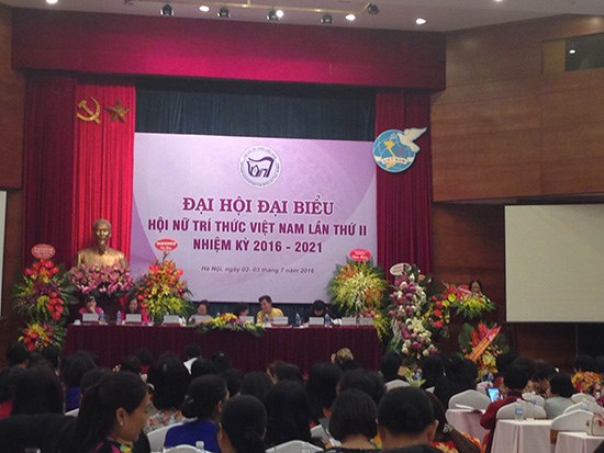 2e Congres de l’Association des Femmes intellectuelles du Vietnam hinh anh 1