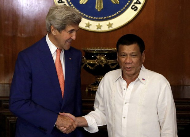 Philippines: la sentence de la CPA «servira de base» aux pourparlers avec la Chine hinh anh 1