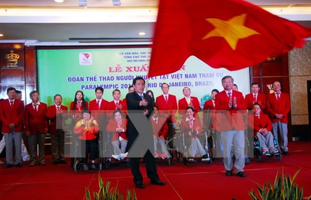 Les sportifs vietnamies partent pour les Jeux paralympiques de Rio 2016 hinh anh 1