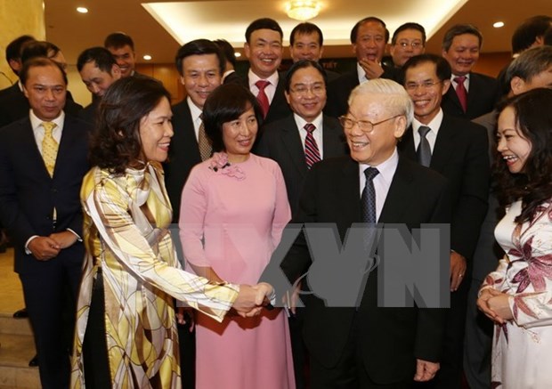 Nguyen Phu Trong rencontre de nouveaux ambassadeurs du Vietnam hinh anh 1