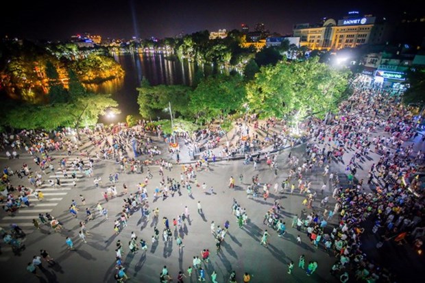 Fete nationale : plus de 207.000 touristes se rendent a Hanoi hinh anh 1