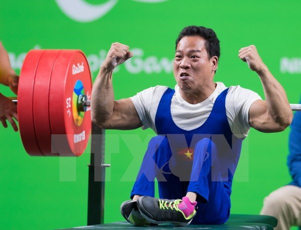Le PM felicite la delegation sportive vietnamienne aux Jeux paralympiques d’ete de 2016 hinh anh 1