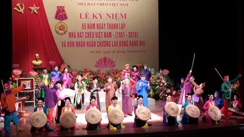 Le Theatre du cheo du Vietnam souffle ses 65 bougies hinh anh 1