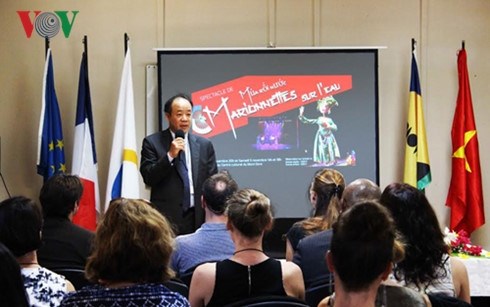9e Forum francophone du Pacifique : les marionnettes sur l’eau du Vietnam honorees hinh anh 1