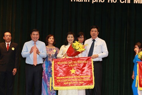 Plus de 380 collectifs et enseignants de Ho Chi Minh-Ville a l’honneur hinh anh 1