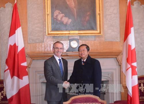 Vietnam et Canada dynamisent leur cooperation legislative hinh anh 1