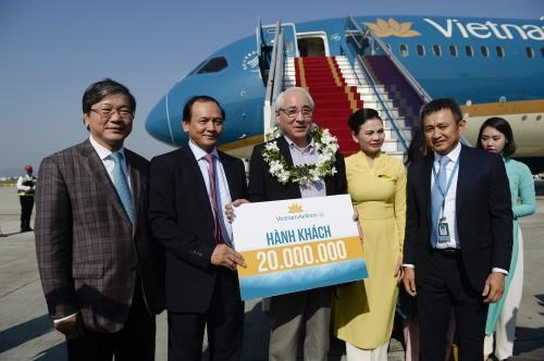 VN Airlines accueille son 20 millionieme passager hinh anh 1
