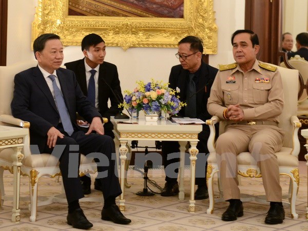 Le ministre de la Securite publique To Lam en visite en Thailande hinh anh 1