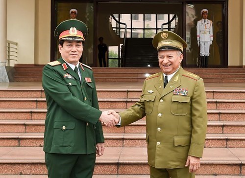 Vietnam et Cuba souhaitent renforcer leur cooperation dans la defense hinh anh 1