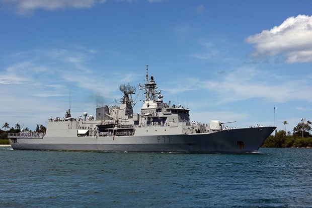 Un navire de la Marine nationale neo-zelandaise a Da Nang hinh anh 1